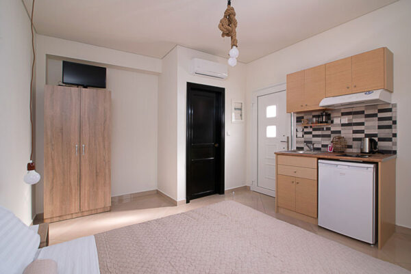 Vila Votsalo, Potos leto * Fun Travel Agency