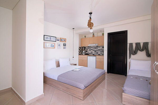 Vila Votsalo, Potos leto * Fun Travel Agency