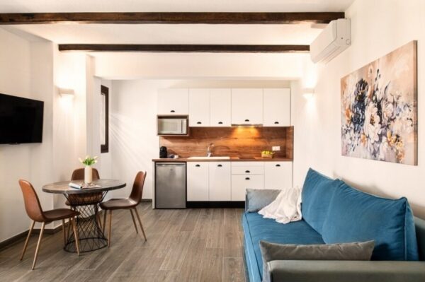 Vila Dallas Luxury, Jerisos leto * Fun Travel Agency