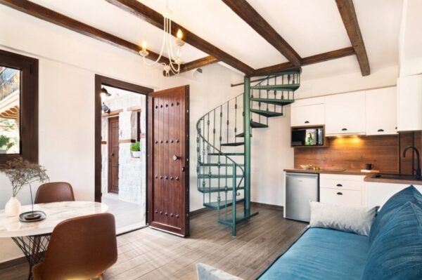 Vila Dallas Luxury, Jerisos leto * Fun Travel Agency