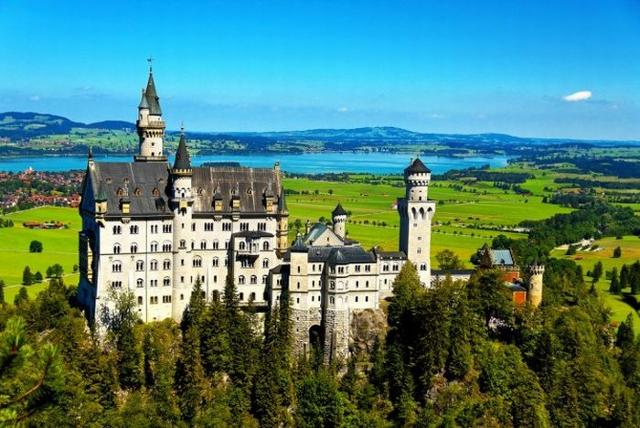 Dvorci Bavarske Uskrs i Prvi maj 2024
