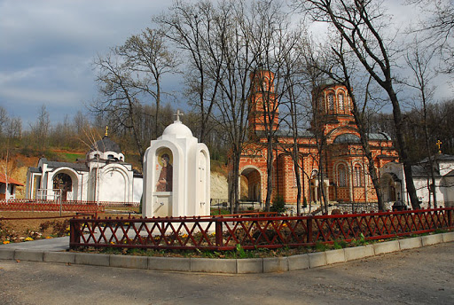 Đunis manastir