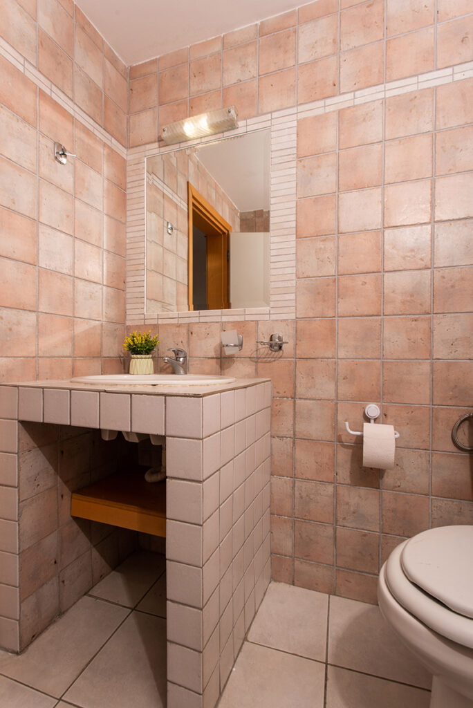 kupatilo 2 - fun travel agency