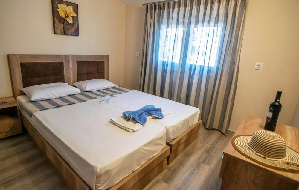 Dafni Vrasna Beach * Fun Travel Agency