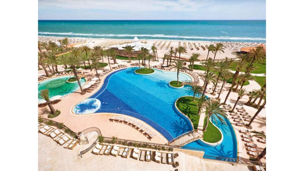 Movenpick-Resort-and-Marine-Spa-3