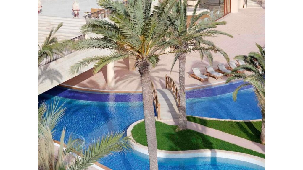 Movenpick-Resort-and-Marine-Spa-4