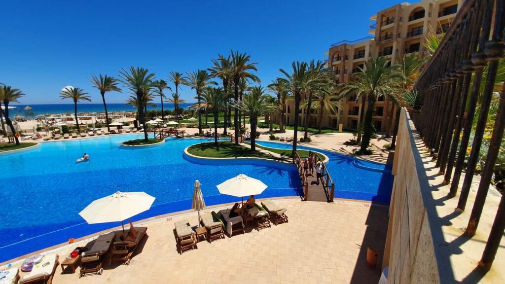 Movenpick-Resort-and-Marine-Spa-5