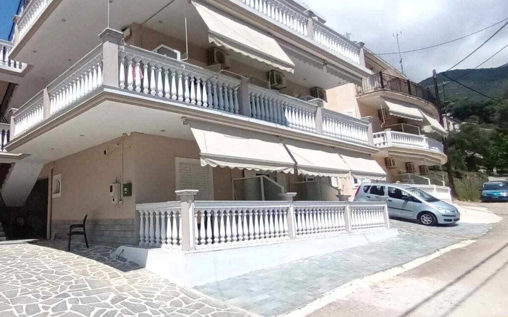 Vila Giohana Parga * Fun Travel Agency