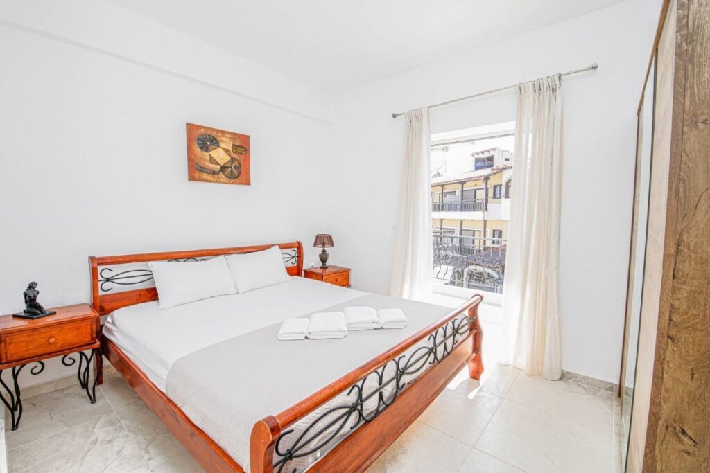 Vila Haris Pefkohori * Fun Travel Agency