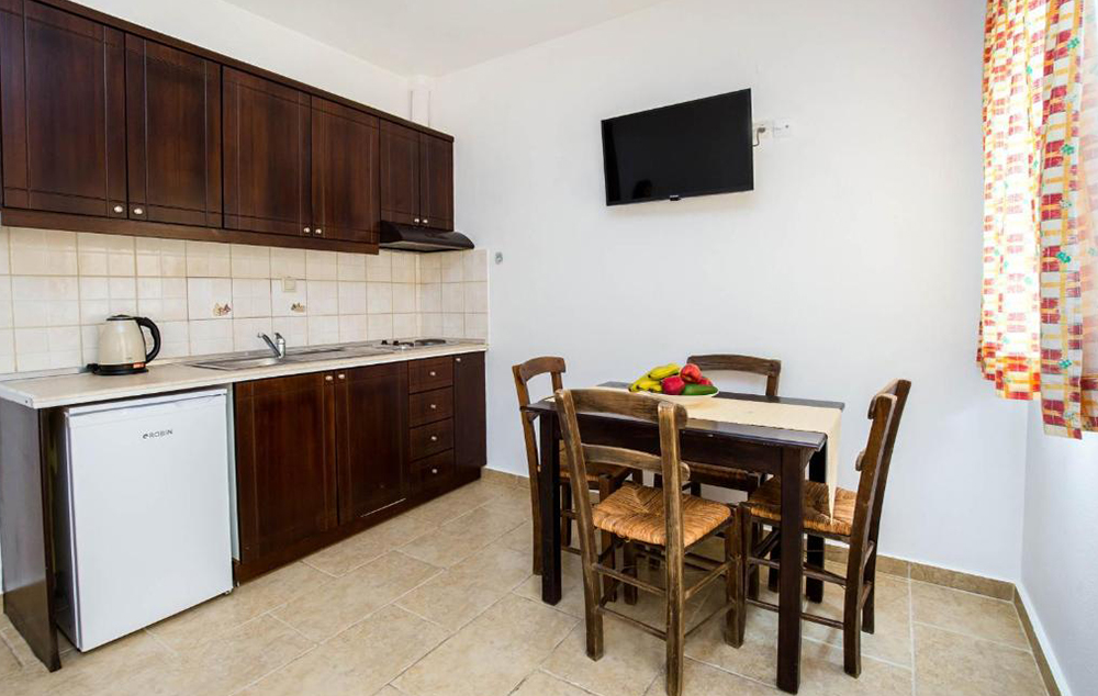 Ralitsa Limenarija, Tasos leto * Fun Travel Agency