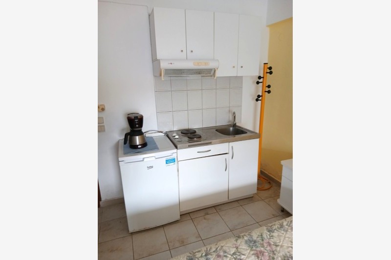 Christina Toroni * Fun Travel Agency