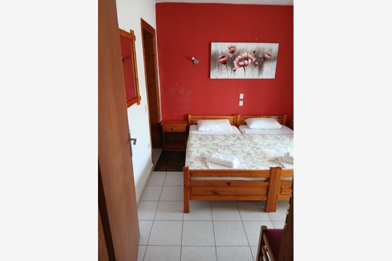 Christina Toroni * Fun Travel Agency