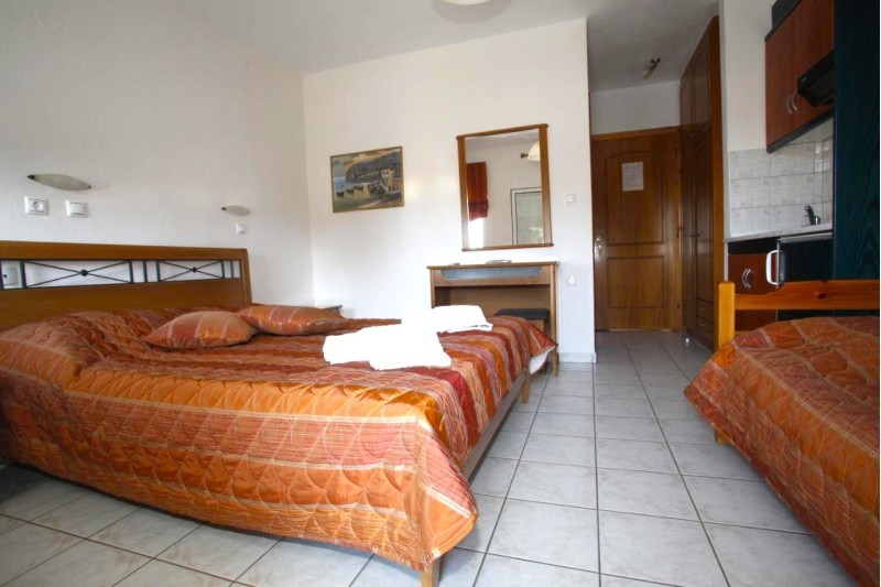 Badis Toroni, Grcka leto * Fun Travel Agency