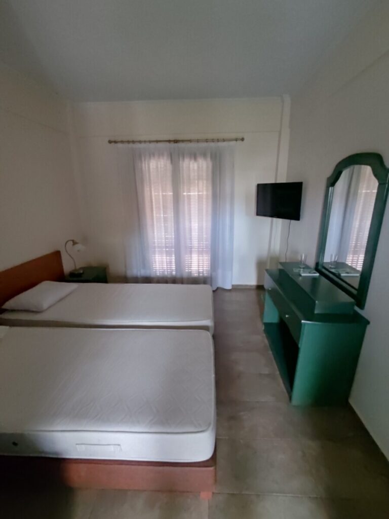 Apart Hotel Eden Afitos * Fun Travel Agency