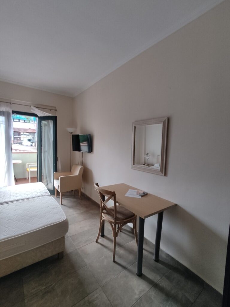 Apart Hotel Eden Afitos * Fun Travel Agency