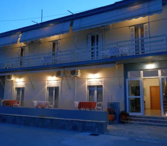 Vila Athina, Pefki leto 2026