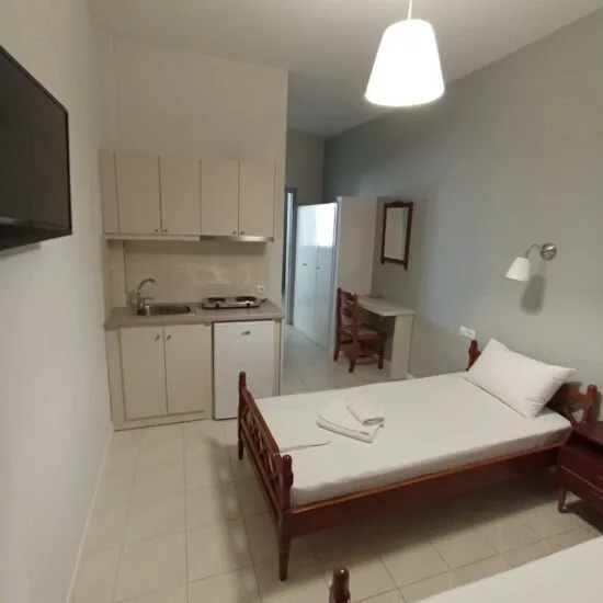 Edipsos Inn, Edipsos leto * Fun Travel Agency