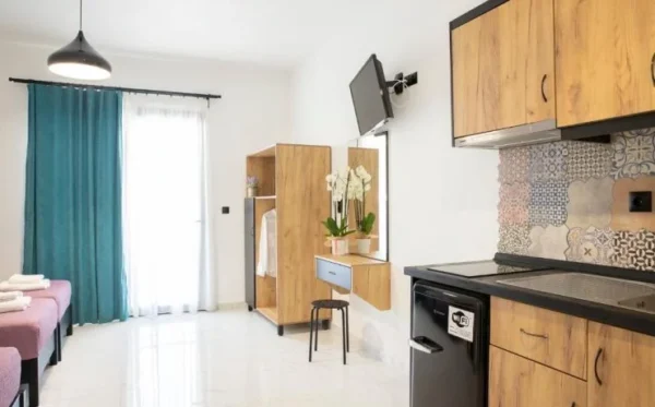 Chrisanthi Leptokarija, Grcka leto * Fun Travel Agency