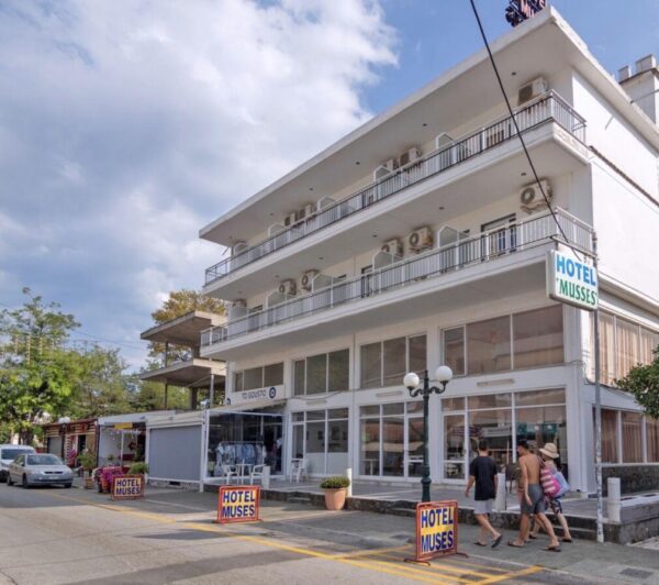 Vila Muses, Platamon leto * Fun Travel Agency