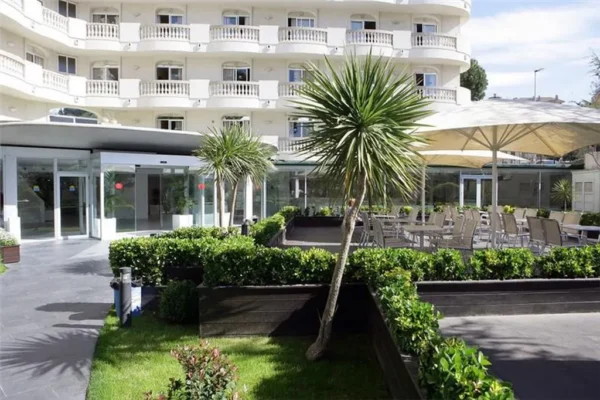 Hotel-Alegria-Fenals-Mar-1