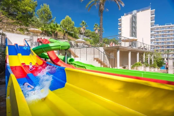 Hotel-Oasis-Park-Splash-aqua-park-2