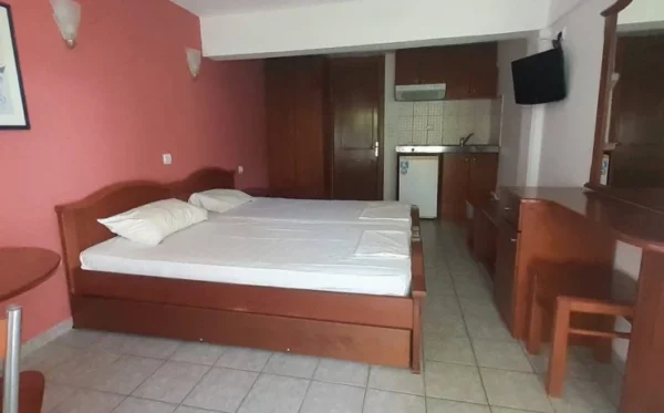 VILA-JOLANDA-PARALIJA-2-740x460