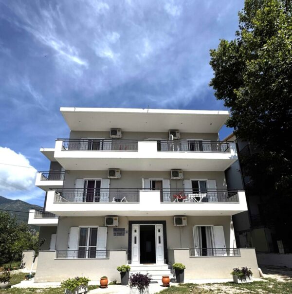 Vila Alexandros Nidri