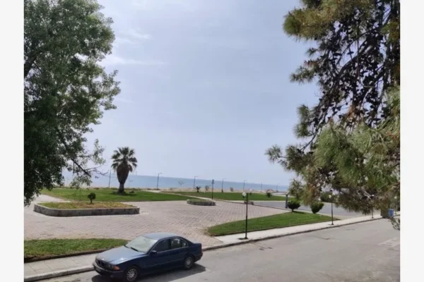 Vila-Dina-Nea-Plaja-1