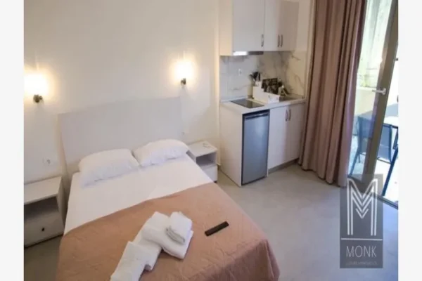 Vila-Monk-Luxury-Stavros-10