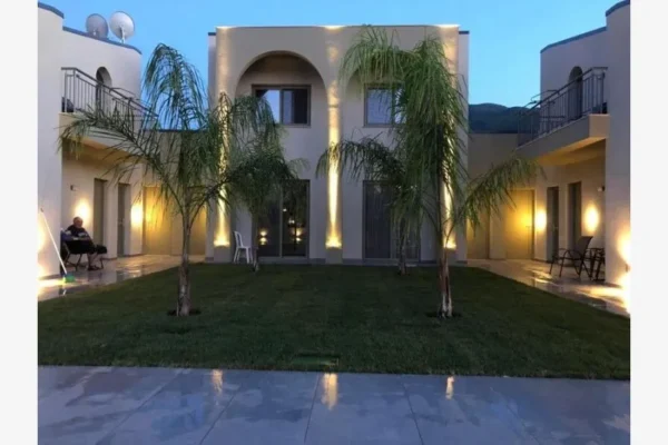 Vila-Monk-Luxury-Stavros-2