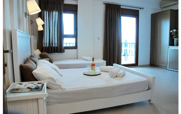 nikoletos-beach-pefkohori-1