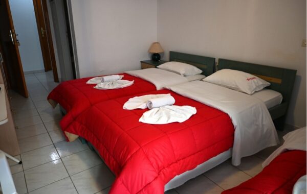 Kapolos, Edipsos leto * Fun Travel Agency